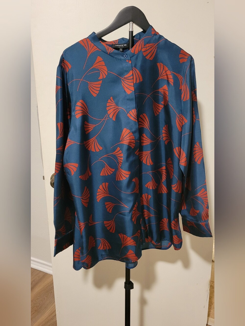 100% Silk Lafayette 148 New York Teal Button-Front Blouse with Rust Leaf Print